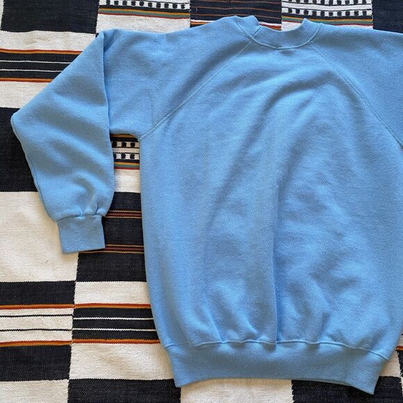 Vintage 70’s Hanes Crewneck Graphic Sweater. Alaska Graphic. USA. Medium. - Picture 12 of 13